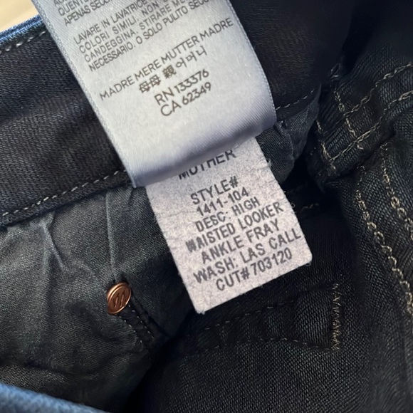 NEW! MOTHER High Waisted Looker Ankle Fray
In "Last Call Wash", SIZE 24 1246 - Picture 9 of 9